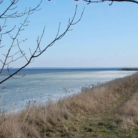 Three-bedroom Holiday In Maribo * Bandholm