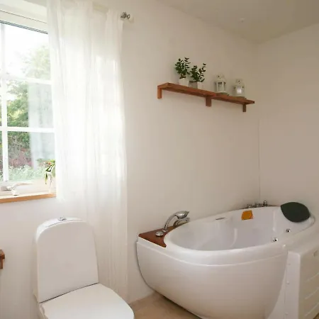 Three-bedroom Holiday In Maribo Ferienhaus