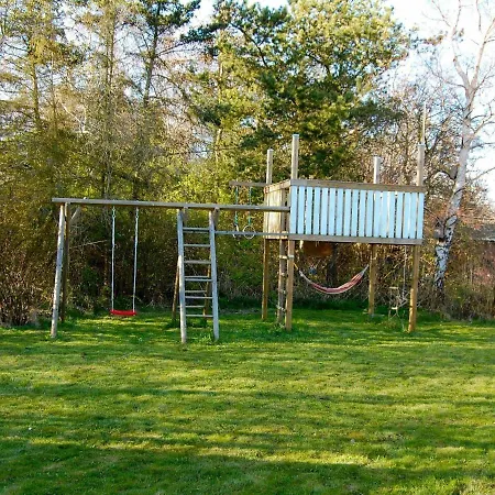 Three-bedroom Holiday In Maribo *